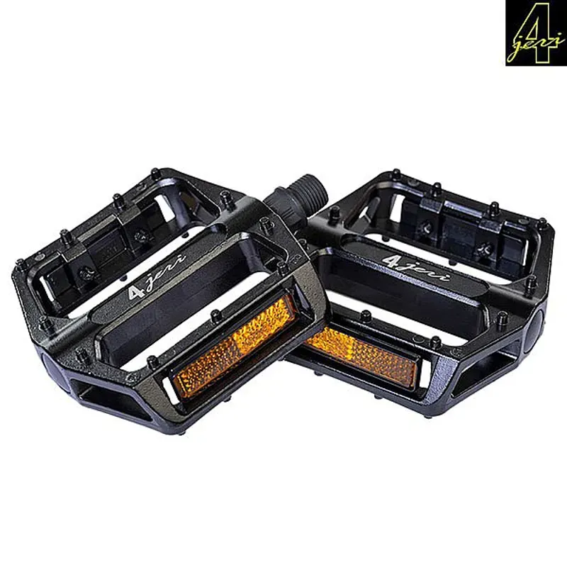 Pro-Style Platform Pedals 1/ 2 Black 1/2
