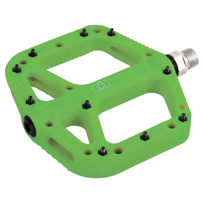Wide flat pedals outlet