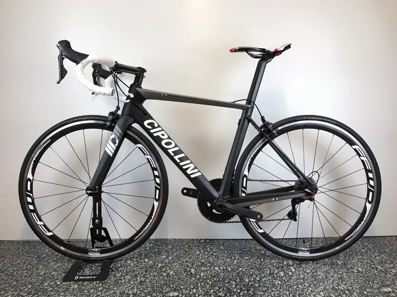 Cipollini MCM Carbon Ultegra Mix Road Bike Medium-1