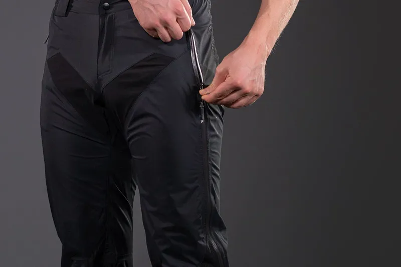 Endura MT500 Waterproof Trousers in Black-6