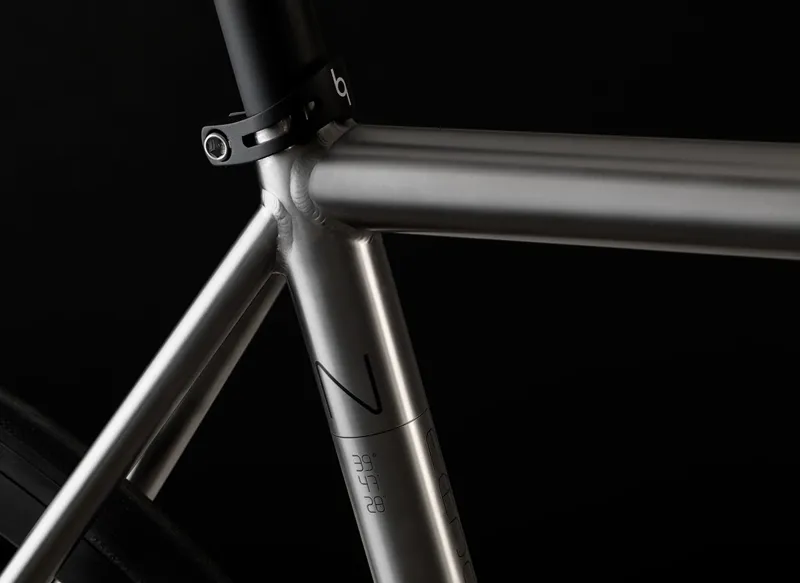 J. Guillem Major Disc Ultegra Titanium Road Bike-5