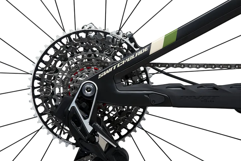 2024 Pivot Cycles Switchblade Pro XT/XTR Mountain Bike - Stealth Mojave-10