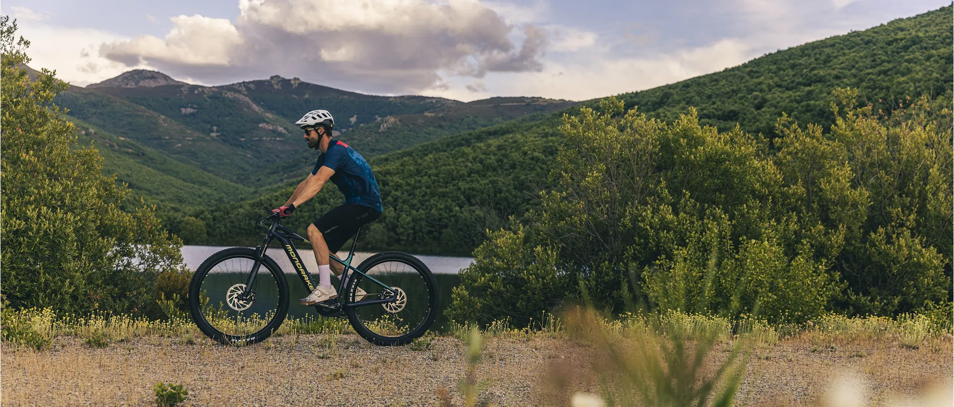 25 mondraker prime riding