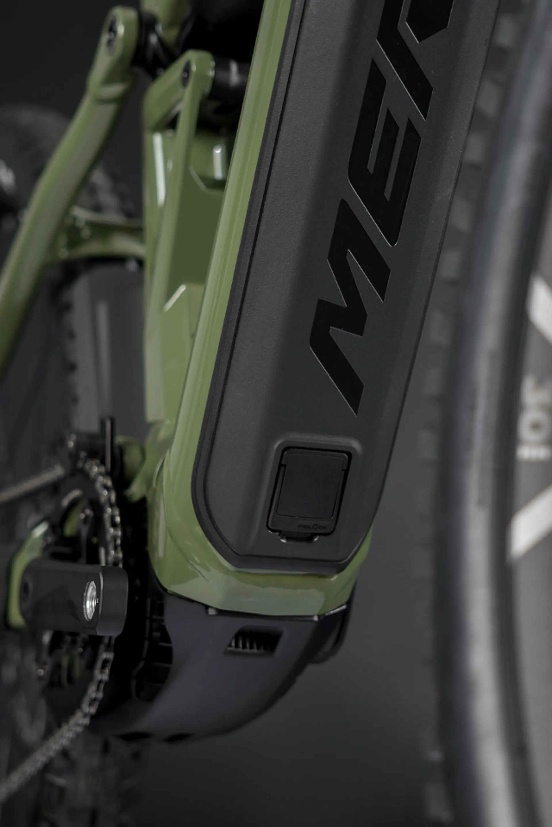 Merida eOne-Eighty Cover