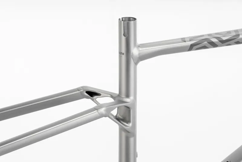 2025 Mondraker Arid R Gravel Bike in Golden Silver-5