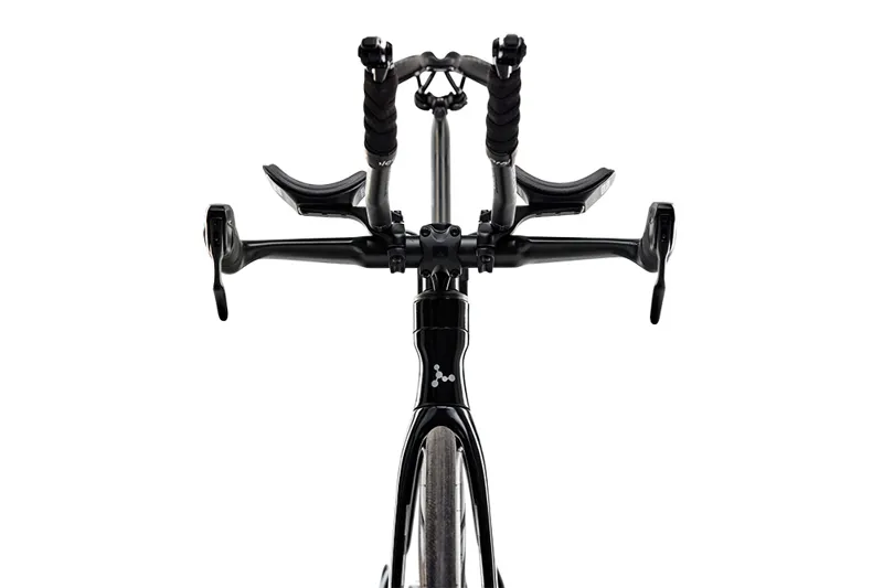 2025 Argon18 E117 Disc 105 Triathlon Bike in Black Stealth-1