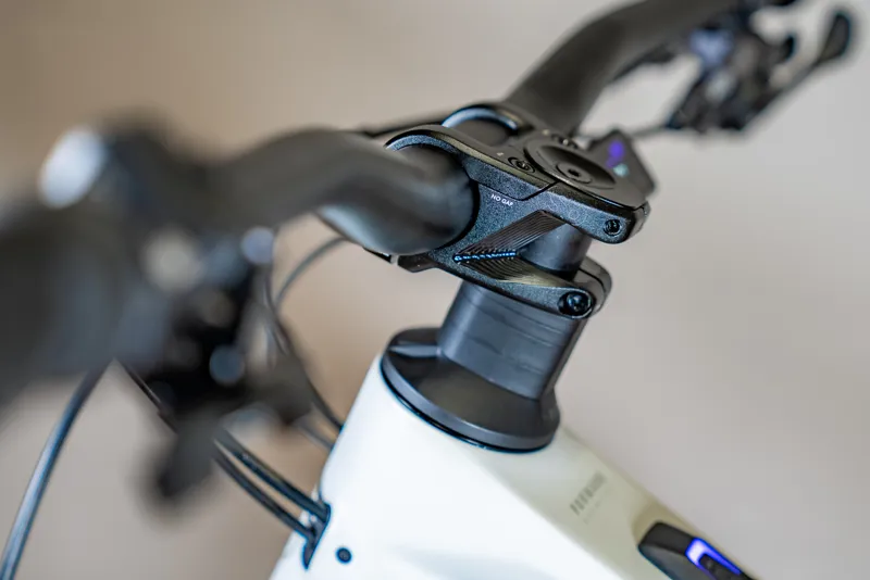 2025 Mondraker Crafty Carbon R Electric Mountain Bike - Bunker Grey/Red-7