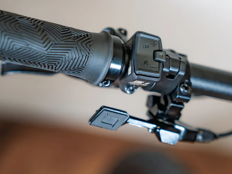 2025 Mondraker Crafty Carbon R Electric Mountain Bike - Bunker Grey/Red-8