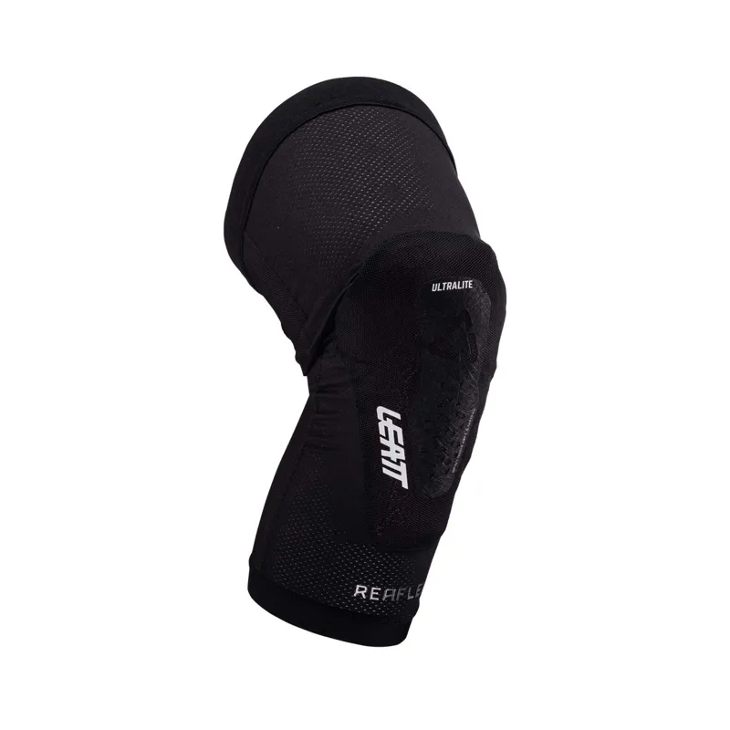 Leatt ReaFlex UltraLite Knee Guards in Black