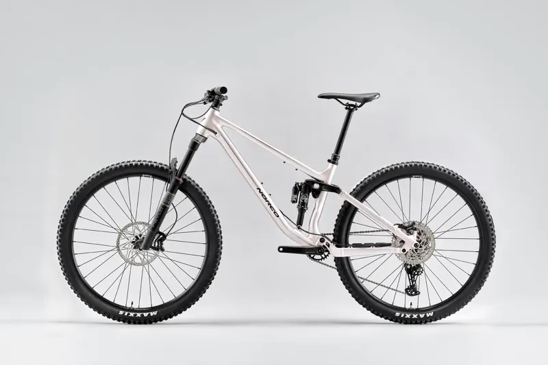 2026 Norco Fluid FS A2 Mountain Bike in Gloss Silverton-1