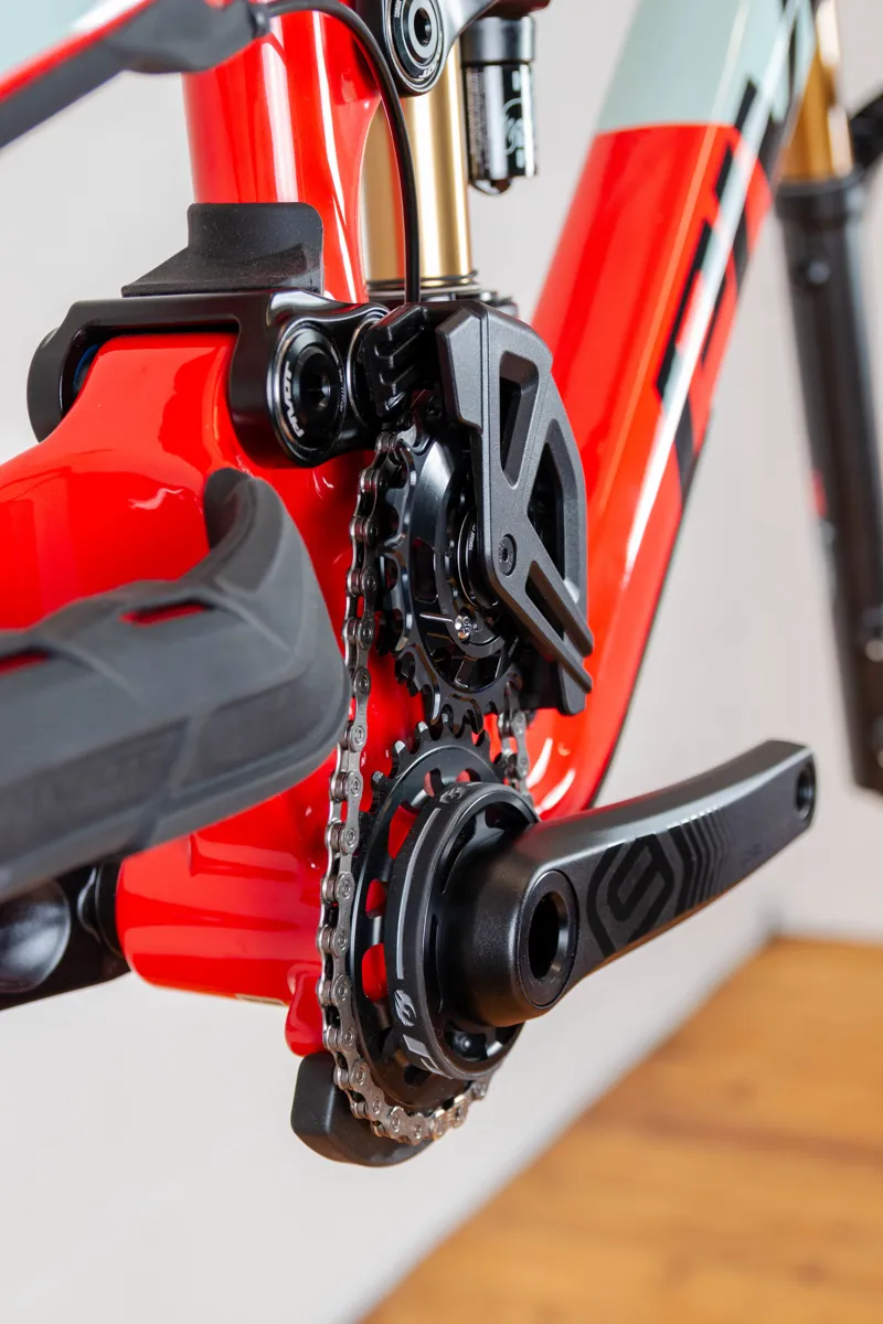 Pivot Cycles Phoenix Downhill Frame Set and Forks in Red/Mint - Medium-12