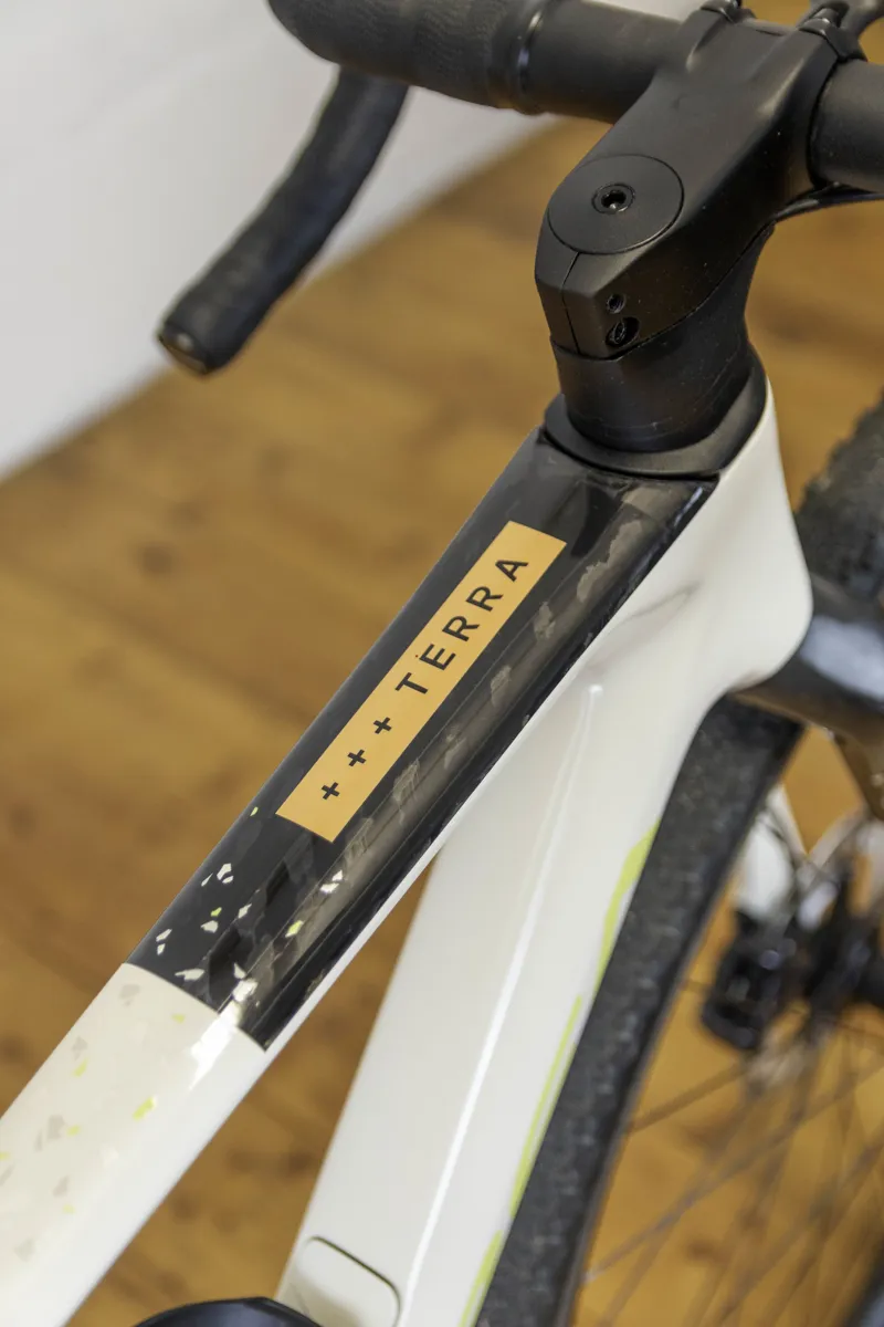 2025 Orbea Terra M20team Gravel Bike In White - Extra Small - Ex-Demo-2