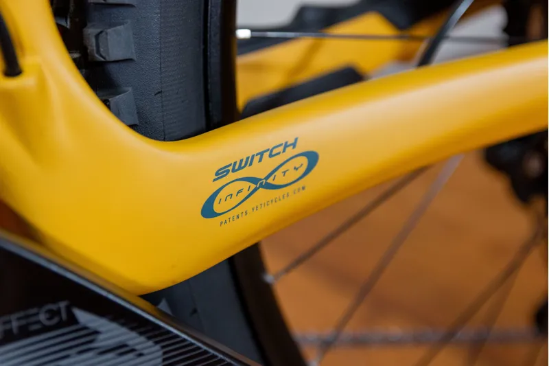 Yeti SB160 T-Series Factory Enduro Mountain Bike in Mustard - Large-12