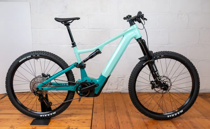 2023 Focus Jam2 6.7 Electric Mountain Bike in Green/Blue-1