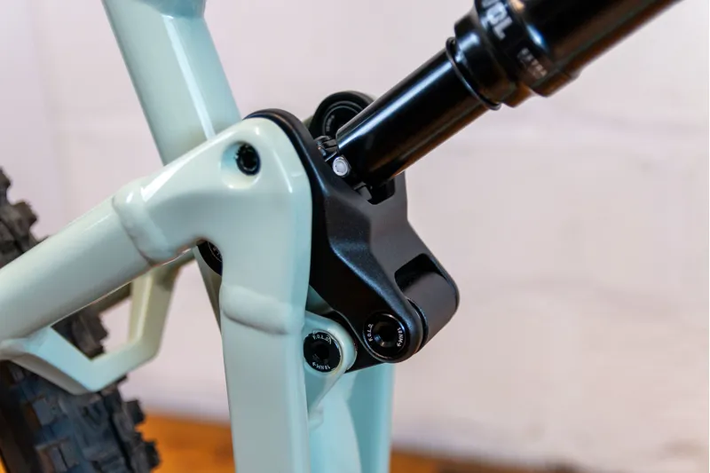 Focus Jam 6.9 Mountain Bike In Grey -4