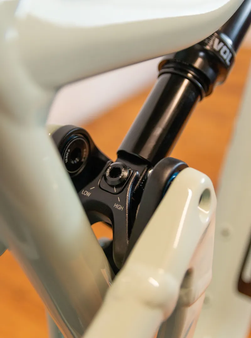 Focus Jam 6.9 Mountain Bike In Grey -7