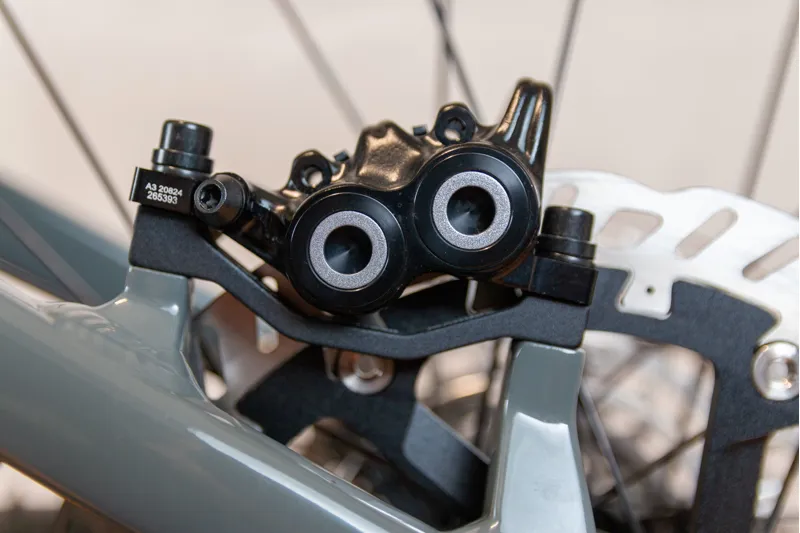 2023 Focus Sam2 6.8 Electric Mountain Bike in Grey-11