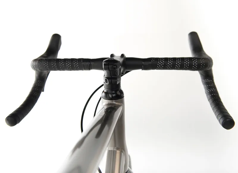 J. Guillem Atalaya GRX 810 1x Titanium Gravel Bike-3