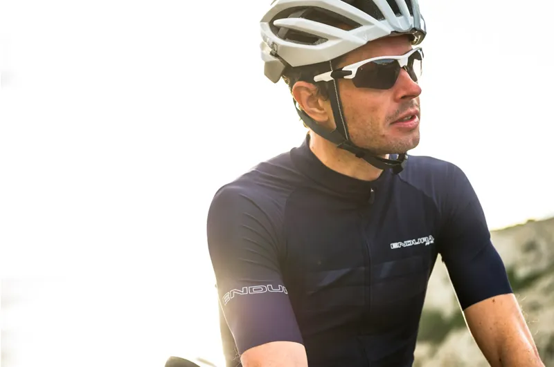 Endura Pro SL Short Sleeve Jersey in Mulberry-2