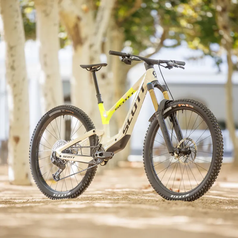 2025 Scott Ransom 900 RC Mountain Bike In Sand Beige/Sulphur Yellow-4